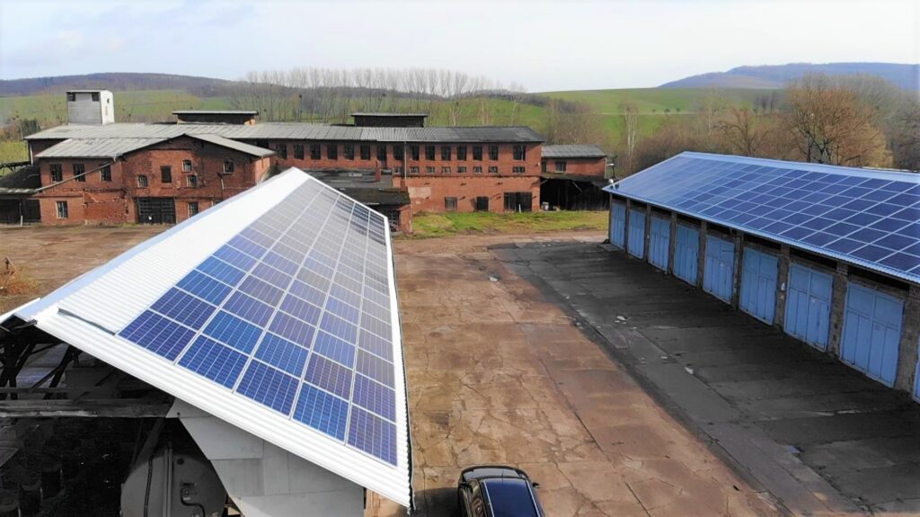 Erfahrungen-SunShine_Sales-Photovoltaik-Investment (33) dachsanierung kostenlos, dachsanierung kosten senken, dachflächen verpachten, dachsanierung ohne kosten, kostenlose dachsanierung photovoltaik, dachfläche vermieten solar, solar dachsanierung, dachsanierung durch photovoltaik, pv anlage dachsanierung, dach verpachten für solar, dachsanierung kosten sparen, dachsanierung mit solar, pacht für dachfläche, photovoltaik dachfläche vermieten, energie sparen dachsanierung, dachsanierung gewerbeimmobilie, kostenlose sanierung dachflächen, immobilienwert steigern dach, dachsanierung investorenmodell, sanierungskosten vermeiden, nachhaltige dachsanierung, dachsanierung finanzierung solar, photovoltaik invest dach, sonnendach verpachten, dachfläche nutzen solar, pv dachsanierung ohne kosten, dachsanierung mit mieteinnahmen, sanierungskosten senken solar, gewerbliches dach verpachten, sunshine sales dachsanierung